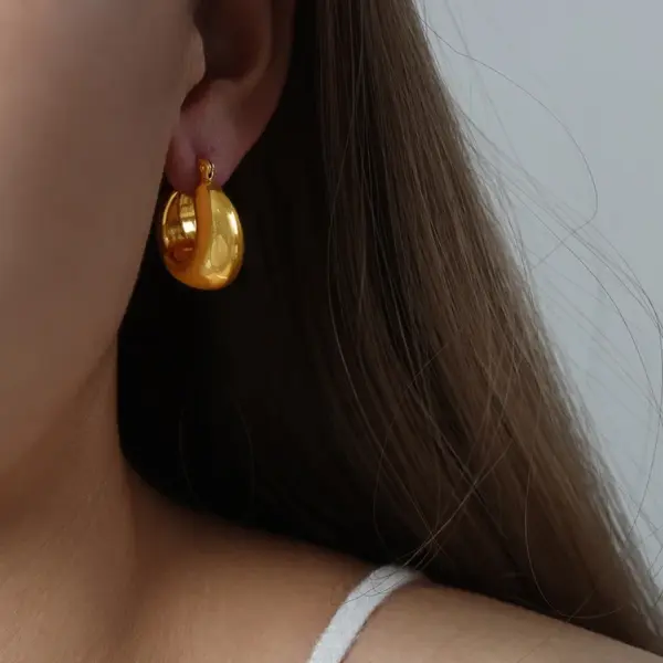 Wholesale 304 Stainless Steel Solid Color PVD Coated 18K Gold Plated Real Gold Plated Punk Simple Style Waterproof Non Tarnish Plating Gold Silver Earrings