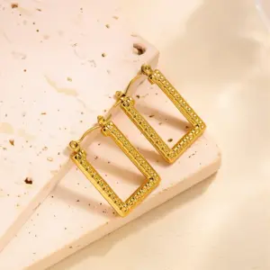 Eh081 Earrings / Gold