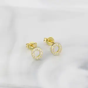 Gold / LETTER O