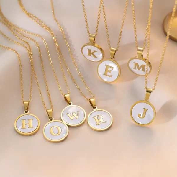 Wholesale Jewelry Simple Style Round Letter Titanium Steel Shell 18K Gold Plated Plating Necklace
