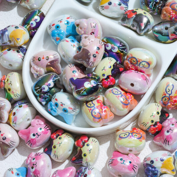 Wholesale 10pcs Cartoon Cat Acrylic Beads