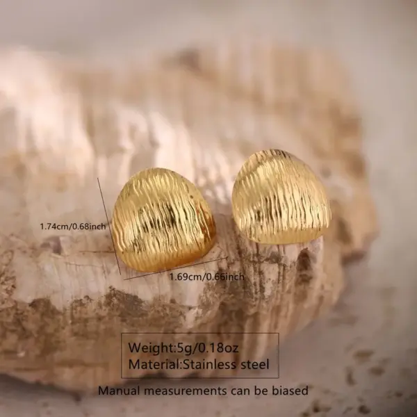 Wholesale 304 Stainless Steel Triangle Geometric Flower Electroplating Golden Plated Elegant Classic Style Ear Studs