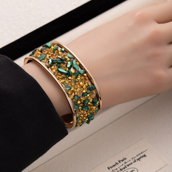 Wholesale Cross-border Europe and the United States hot-selling ladies jewelry temperament fashion exaggerated wide version bracelet inlaid with colored diamond gravel bracelet