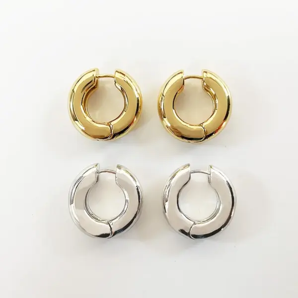 Wholesale 1 Pair Simple Style Commute Round Plating Copper Hoop Earrings