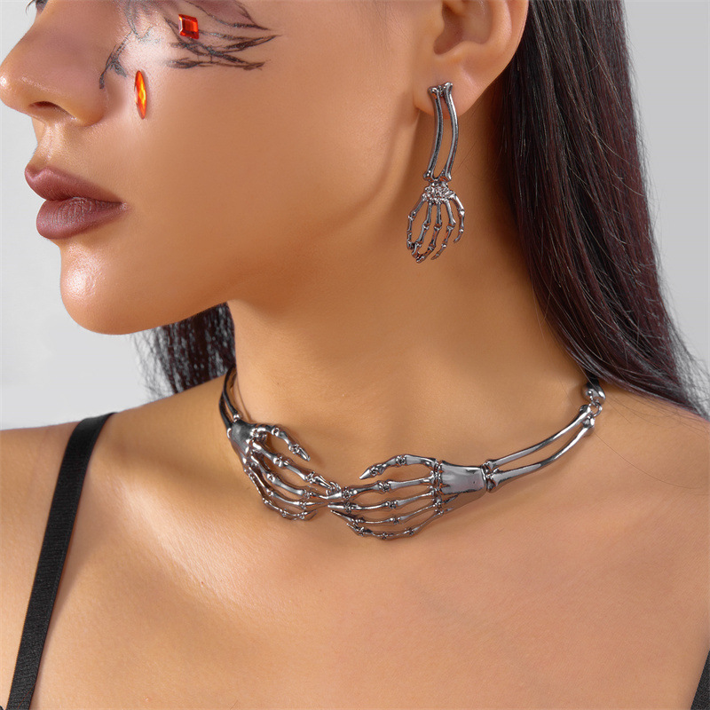 Wholesale European and American style fashion unique necklace, dark style skull claw necklace, finger bone earrings, costume aessories