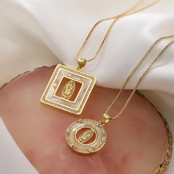 Wholesale Simple Style Commute Portrait Copper 18k Gold Plated Shell Zircon Pendant Necklace In Bulk
