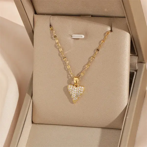 Wholesale 201 Stainless Steel Brass 18K Gold Plated Simple Style Classic Style Plating Inlay Star Heart Shape Bow Knot Zircon Pendant Necklace