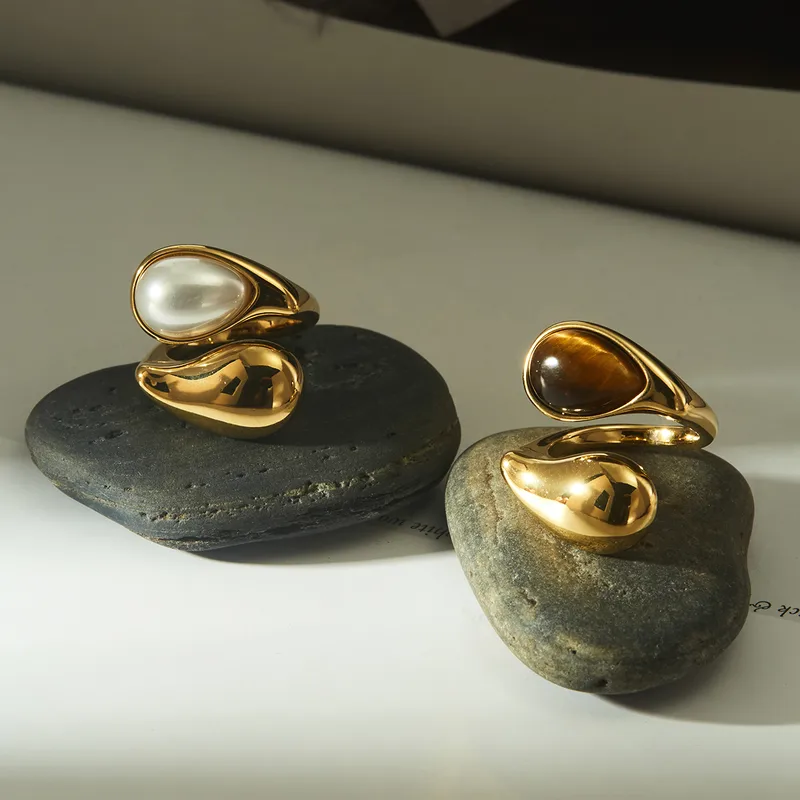 Wholesale Real Gold Plated 304 Stainless Steel Ion Plating (IP) Pearl Tiger Eye Geometric Waterproof Non Tarnish Simple Style Open Rings For Women's