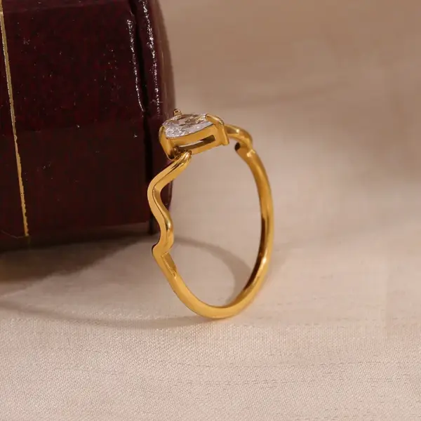 Wholesale PVD Coated Real Gold Plated 18K Gold Water Droplets Lines 304 Stainless Steel Simple Style Waterproof Non Tarnish Rings