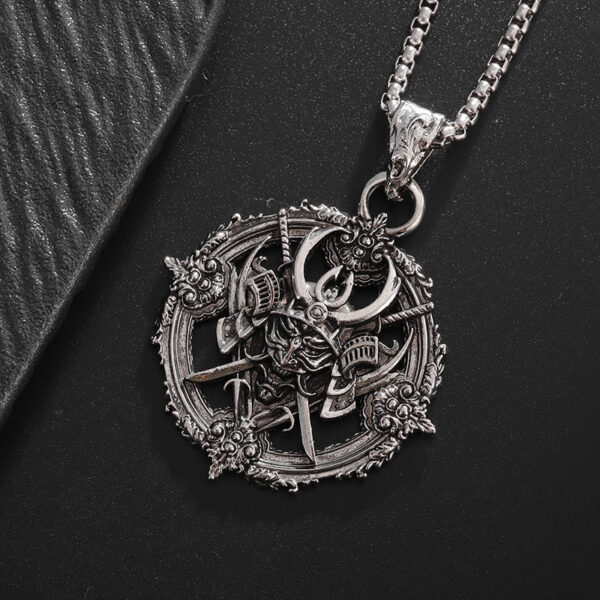 Wholesale Cross-border retro Gothic domineering turntable samurai devil pendant necklace men's trendy jewelry gift
