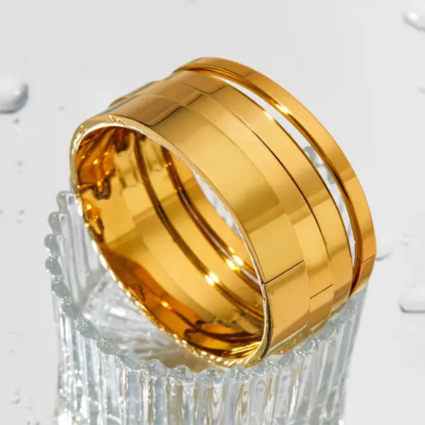 PVD Coated Real Gold Plated 16K White Plating Solid Color 304 Stainless Steel Modern Style Waterproof Non Tarnish Bangle