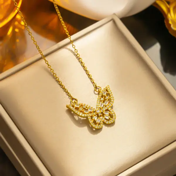 Wholesale PVD Coated Real Gold Plated Butterfly Stainless Steel Retro Waterproof Non Tarnish Necklace