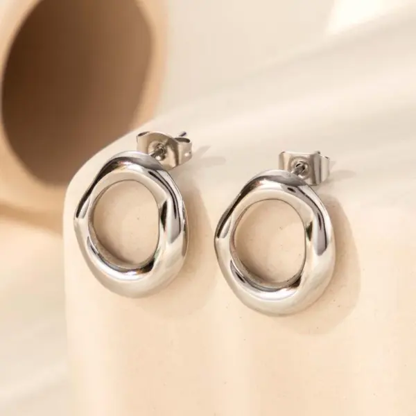 Wholesale Vintage Style Flower Flowers 304 Stainless Steel Ear Studs