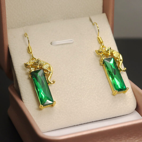 oly-66fa2c633a851e935b4c64a7bff54236 Wholesale Cross-border European and American Fashion Jewelry Women's Necklace Earrings Women's Bracelet Jewelry Light Luxury High-end Jewelry suit