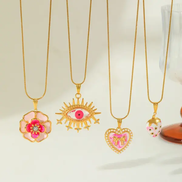 Wholesale Ion Plating (IP) 18K Gold Plated Geometric Heart Shape Flower 304 Stainless Steel Elegant Cute Pendant Necklace