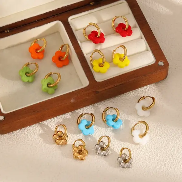 Wholesale PVD Coated Real Gold Plated 18K Gold Flower 304 Stainless Steel IG Style Sweet Waterproof Non Tarnish Earrings