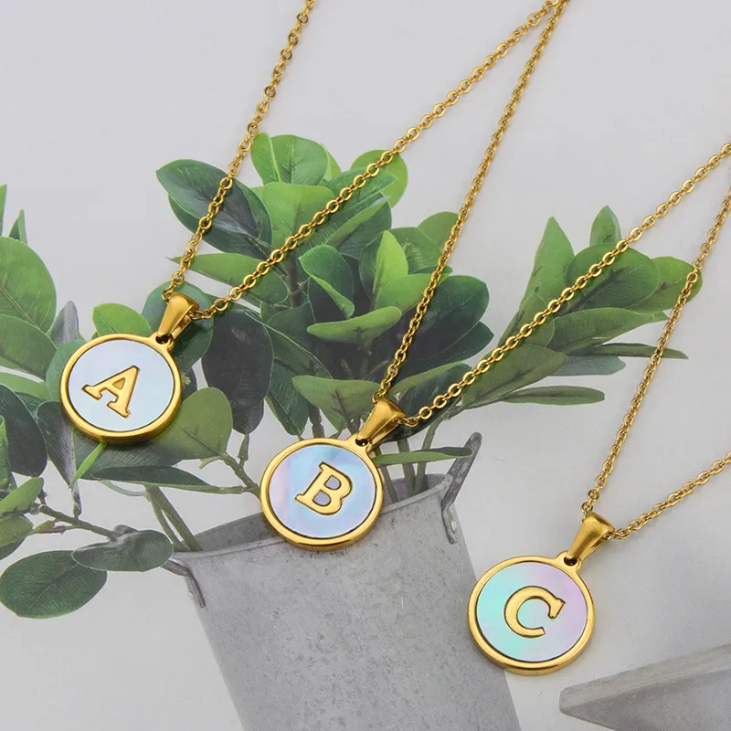 Wholesale Titanium Steel 18K Gold Plated Simple Style Plating Inlaid Shell Letter Shell Necklace