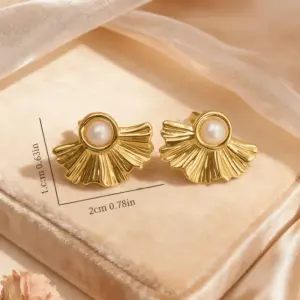 Gold Pearl Earrings18