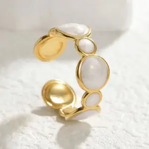 E / Adjustable Opening