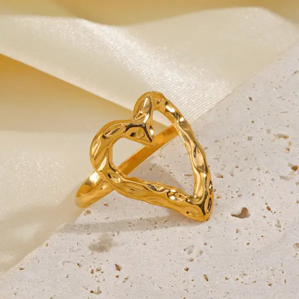 Wholesale PVD Coated 18K Gold Plated Heart Shape 304 Stainless Steel Retro Waterproof Non Tarnish Open Rings