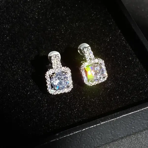 Wholesale Simple Square Full Of Zircon Platinum Plated Copper Stud Earrings Jewelry