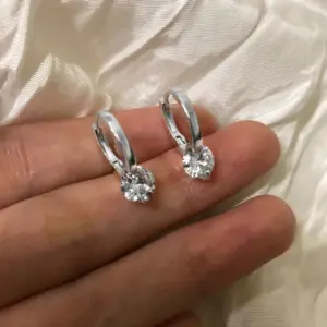 White Gold Color (No Letters by Default) / Copper