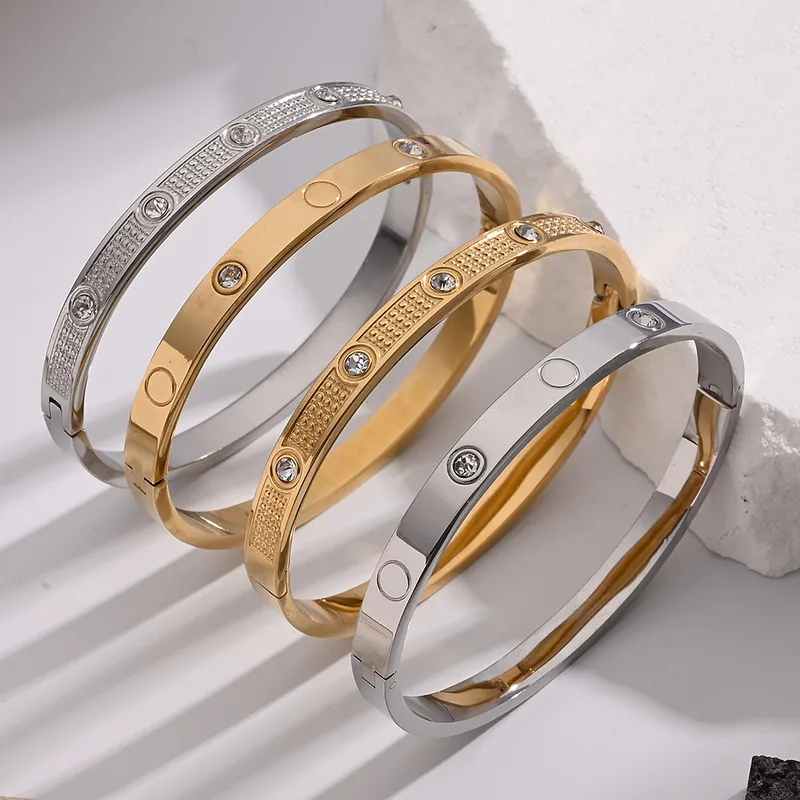 Wholesale Casual Vacation Modern Style Simple 304 Stainless Steel 18K Gold Plated Rhinestones Bangle In Bulk