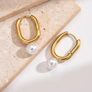 Wholesale PVD Coated Real Gold Plated 14K Gold U Shape 304 Stainless Steel Elegant Vintage Style Waterproof Non Tarnish 304 Stainless Steel Earrings
