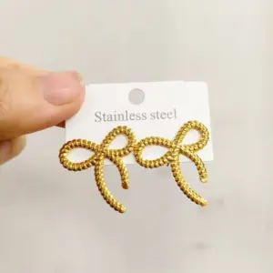 Gold Earrings 119 / 18k