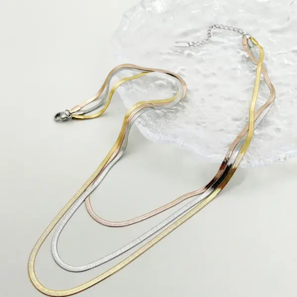 Wholesale PVD Coated Real Gold Plated 14K Gold Rose Gold Plated Solid Color 304 Stainless Steel Casual Vacation Classic Style Waterproof Non Tarnish 304 Stainless Steel Layered Necklaces
