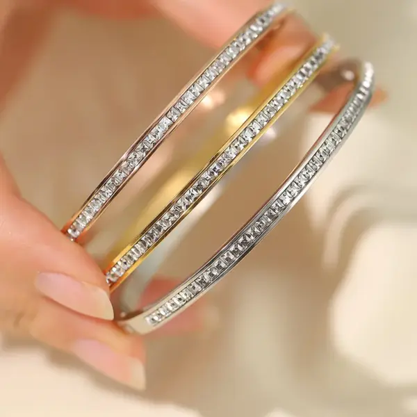 Wholesale Simple Style Solid Color Titanium Steel Inlay Rhinestones Rings Bracelets