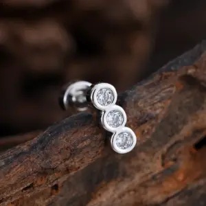 3357 Silver / Ear Studs