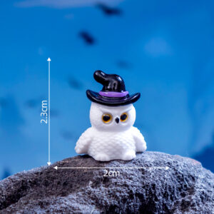 10#sitting owl / 12 styles of Halloween magic night