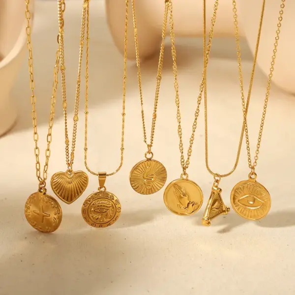 Wholesale PVD Coated Real Gold Plated Round Heart Shape Eye 304 Stainless Steel Retro Waterproof Non Tarnish 304 Stainless Steel