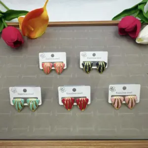 Triangular Vertical Stripe Design Oil Drop Earrings Random Color / 18k