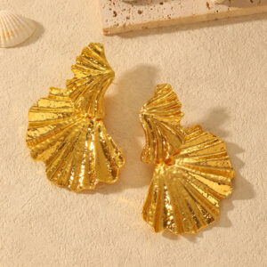 Gold earrings