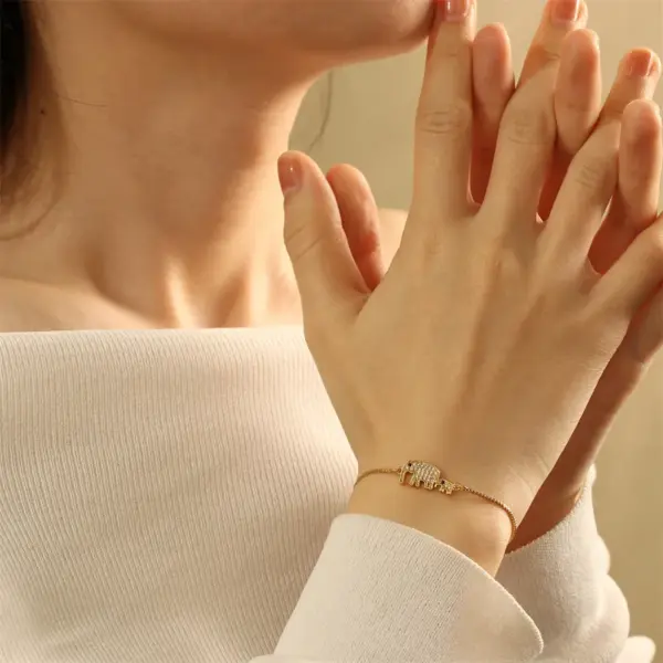 Wholesale Copper 18K Gold Plated IG Style Simple Style Commute Clouds Car Elephant Inlay Zircon Bracelets