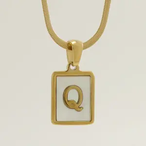 Letter Q [Including Chain]]