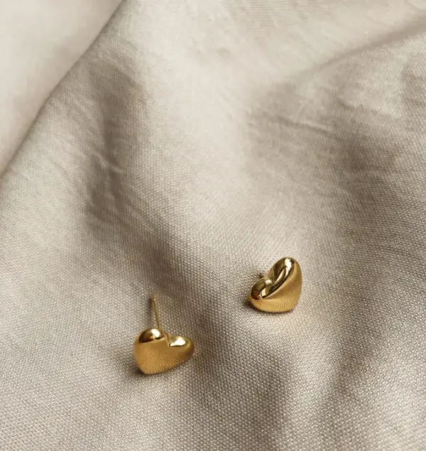 Wholesale PVD Coated Real Gold Plated 18K Gold Heart 304 Stainless Steel Titanium Steel Fashion Waterproof Non Tarnish Earrings