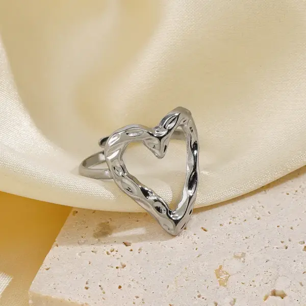Wholesale PVD Coated 18K Gold Plated Heart Shape 304 Stainless Steel Retro Waterproof Non Tarnish Open Rings