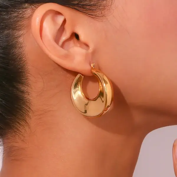 Wholesale 304 Stainless Steel Solid Color PVD Coated Rhinestones 18K Gold Plated Real Gold Plated 18K Gold Simple Style Classic Style Waterproof Non Tarnish Plating Ear Studs