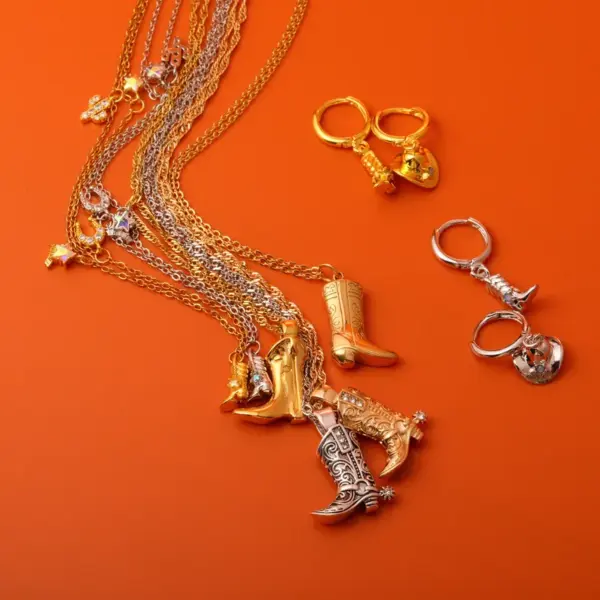 Wholesale Copper 18K Gold Plated Simple Style Plating Boots Earrings Necklace