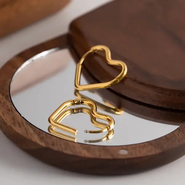 Wholesale 1 Pair Ig Style Simple Style Heart Shape Plating Titanium Steel 18k Gold Plated Earrings