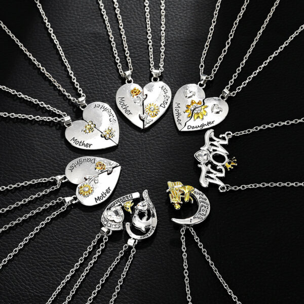 Wholesale Cross-border Hot Mother's Day Necklace Mother and Daughter Moon Love Heart-shaped Pendant Personalized Creative MOM Clavicle Chain Jewelry