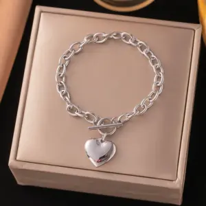 【E2182】OT Buckle Big Heart Bracelet Steel Color-17cm