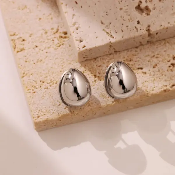 Wholesale PVD Coated Real Gold Plated Water Droplets 304 Stainless Steel Elegant Retro Waterproof Non Tarnish Ear Studs