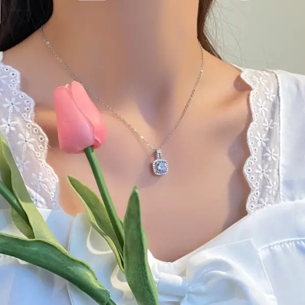 Wholesale 304 Stainless Steel Copper Square Water Plating Zircon White-Plated K Silver Plated Sweet Commute Shiny Plating Inlay Pendant Necklace