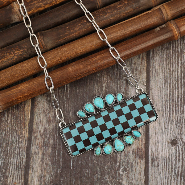 Wholesale Bohemian Turquoise Vintage Pendant Necklace
