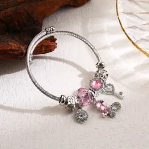 Pink / Pieces
