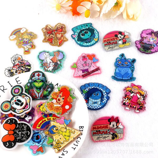 Wholesale Cute cartoon character accessories, pendants, acrylic pins